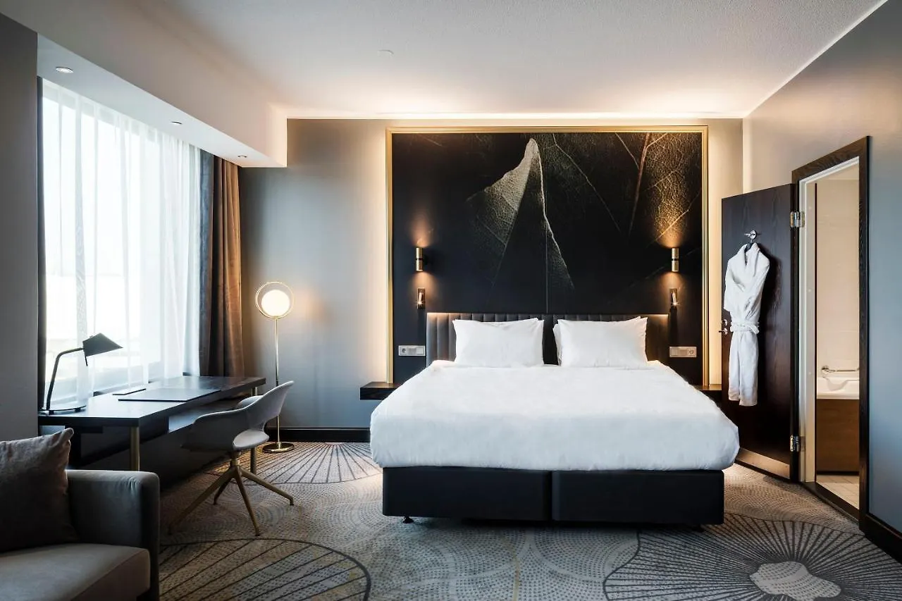 Crowne Plaza Helsinki - Hesperia By Ihg Hotel